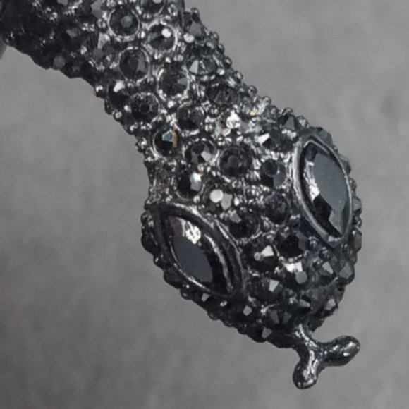 Vintage Betsey Johnson Black Mesh Rhinestone Snake Belt - Picture 7 of 12